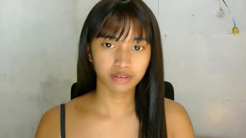 Snapshot of ur_sexyllie chatting on 04/11/26, 02:21 Ellie online show from 04/11/26, 02:21