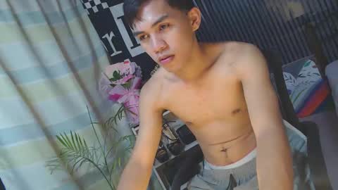 Snapshot of ur_shan21 chatting on 04/19/26, 04:06 ur_shan21 online show from 04/19/26, 04:06