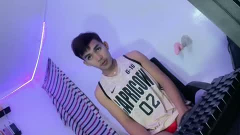 Snapshot of ur_shan21 chatting on 05/19/26, 06:58 ur_shan21 online show from 05/19/26, 06:58
