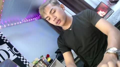 ur_shan21 online show from 07/12/26, 04:58
