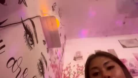 HelloIm  Girly online show from 02/24/26, 10:30