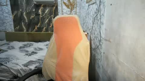 Snapshot of urasian_cherrymae chatting on 06/12/26, 06:45 im yyour princess cherry online show from 06/12/26, 06:45