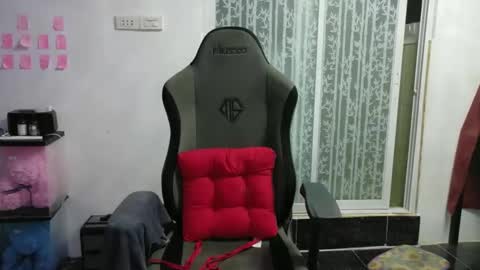 urasian_crisa online show from 10/16/25, 10:16