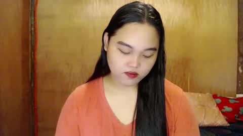 Snapshot of urasian_hotchix69 chatting on 12/31/24, 06:27 Lycah online show from 12/31/24, 06:27