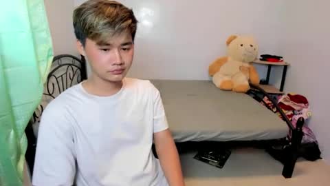 Snapshot of urasian_jhon1 chatting on 11/24/25, 06:46 jhon online show from 11/24/25, 06:46