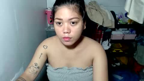 Snapshot of urasian_joy chatting on 05/25/26, 08:53 urasian_joy online show from 05/25/26, 08:53
