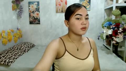 Snapshot of urasian_kat chatting on 06/11/26, 12:32 urasian_kat online show from 06/11/26, 12:32