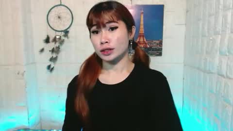 Snapshot of urasian_khalifa21 chatting on 04/05/26, 03:53 Shirley online show from 04/05/26, 03:53