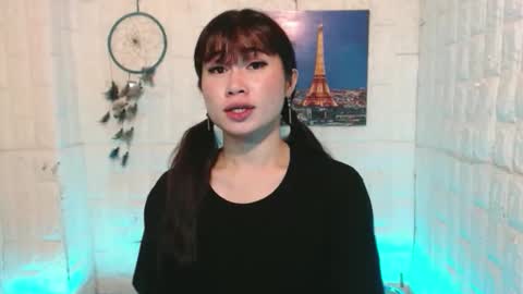 Snapshot of urasian_khalifa21 chatting on 04/16/26, 06:36 Shirley online show from 04/16/26, 06:36