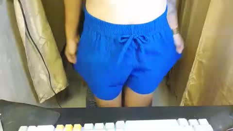 Snapshot of urasian_leamae chatting on 12/22/25, 01:30 Your Angel online show from 12/22/25, 01:30