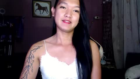 Snapshot of urasian_newra chatting on 02/22/25, 09:56 NEWRA  ALLISON online show from 02/22/25, 09:56