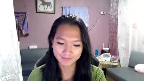 Snapshot of urasian_newra chatting on 03/11/25, 11:26 NEWRA  ALLISON online show from 03/11/25, 11:26