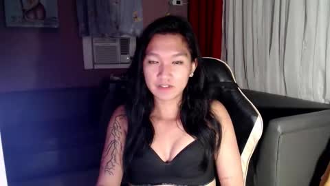 Snapshot of urasian_newra chatting on 09/30/25, 04:23 NEWRA  ALLISON online show from 09/30/25, 04:23