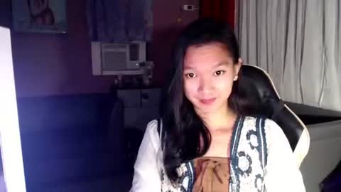 Snapshot of urasian_newra chatting on 10/09/25, 07:23 NEWRA  ALLISON online show from 10/09/25, 07:23