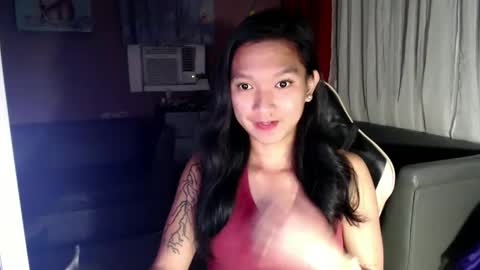 Snapshot of urasian_newra chatting on 10/10/25, 07:46 NEWRA  ALLISON online show from 10/10/25, 07:46
