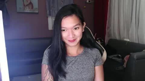 Snapshot of urasian_newra chatting on 10/19/25, 08:53 NEWRA  ALLISON online show from 10/19/25, 08:53