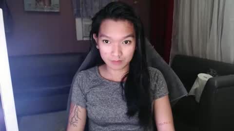 Snapshot of urasian_newra chatting on 10/23/25, 07:29 NEWRA  ALLISON online show from 10/23/25, 07:29