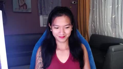 Snapshot of urasian_newra chatting on 11/05/25, 08:09 NEWRA ALLISON online show from 11/05/25, 08:09