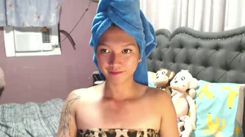 Snapshot of urasian_newra chatting on 05/05/26, 08:33 NEWRA ALLISON online show from 05/05/26, 08:33