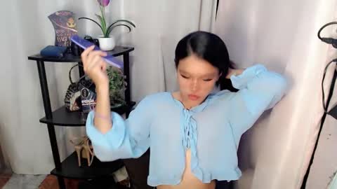 Snapshot of urasian_prettychen chatting on 04/22/26, 10:50 chen online show from 04/22/26, 10:50