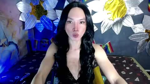 Snapshot of urasian_slut_yana chatting on 07/05/26, 10:17 yana online show from 07/05/26, 10:17