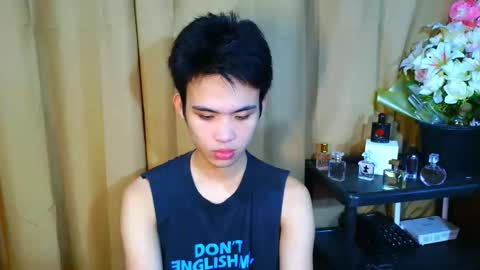 Snapshot of urasiancumboix2 chatting on 11/14/25, 08:24 urasiancumboix2 online show from 11/14/25, 08:24