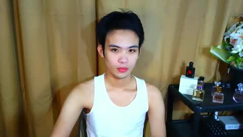 Snapshot of urasiancumboix2 chatting on 11/19/25, 06:08 urasiancumboix2 online show from 11/19/25, 06:08