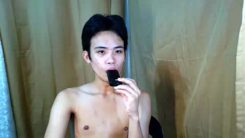 Snapshot of urasiancumboix2 chatting on 04/21/26, 09:48 urasiancumboix2 online show from 04/21/26, 09:48