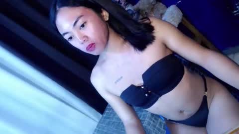 Snapshot of urasiangirl01 chatting on 03/26/26, 08:42 yesha online show from 03/26/26, 08:42