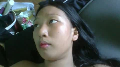 urasiangurl18 online show from 11/29/25, 02:25