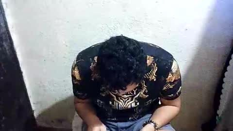 Snapshot of urasianguy90 chatting on 02/09/26, 01:15 carlo online show from 02/09/26, 01:15