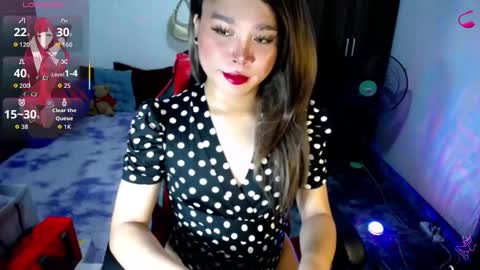 Snapshot of urasiansweet_cummer chatting on 03/25/26, 06:36 KENDRA online show from 03/25/26, 06:36