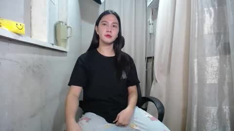 Snapshot of urasiantserika chatting on 09/24/25, 06:00 Erika online show from 09/24/25, 06:00