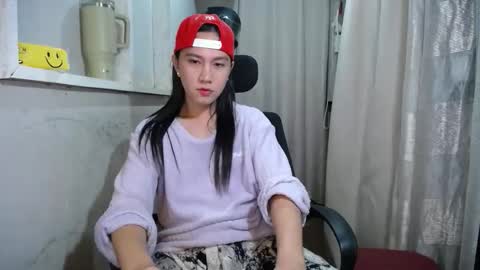 Snapshot of urasiantserika chatting on 09/27/25, 08:14 Erika online show from 09/27/25, 08:14