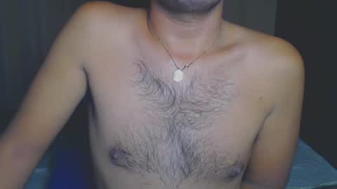 Snapshot of urasianversahunkxx chatting on 12/26/24, 03:10 johnzen online show from 12/26/24, 03:10