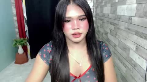 Snapshot of urbabysofia0305 chatting on 01/03/25, 02:30 Sofia online show from 01/03/25, 02:30