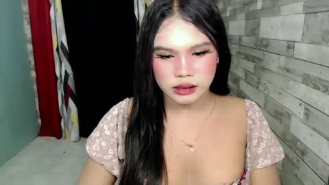 Snapshot of urbabysofia0305 chatting on 01/31/25, 01:02 Sofia online show from 01/31/25, 01:02