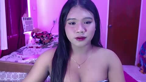 Snapshot of urbabysofia0305 chatting on 02/03/25, 01:19 Sofia online show from 02/03/25, 01:19