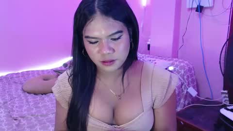 Snapshot of urbabysofia0305 chatting on 03/07/25, 05:38 Sofia online show from 03/07/25, 05:38