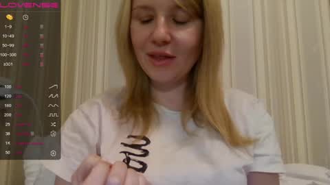 Snapshot of urbadkitty chatting on 12/06/24, 12:49 urbadkitty online show from 12/06/24, 12:49