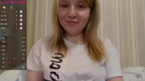 Snapshot of urbadkitty chatting on 12/06/24, 03:55 urbadkitty online show from 12/06/24, 03:55