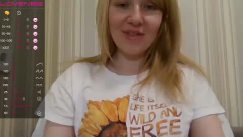 Snapshot of urbadkitty chatting on 12/13/24, 01:01 urbadkitty online show from 12/13/24, 01:01