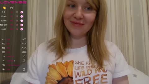 Snapshot of urbadkitty chatting on 12/14/24, 04:31 urbadkitty online show from 12/14/24, 04:31