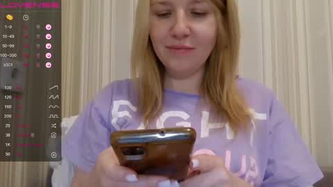 Snapshot of urbadkitty chatting on 12/25/24, 12:58 urbadkitty online show from 12/25/24, 12:58