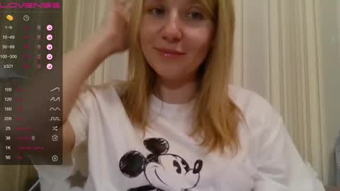 Snapshot of urbadkitty chatting on 01/23/25, 01:13 urbadkitty online show from 01/23/25, 01:13