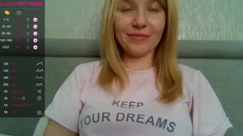 Snapshot of urbadkitty chatting on 02/27/25, 10:26 urbadkitty online show from 02/27/25, 10:26