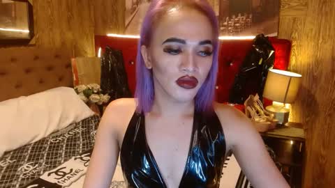 Snapshot of urcumgirlasiants chatting on 12/27/24, 10:59 KENDALL online show from 12/27/24, 10:59