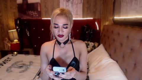 Snapshot of urcumgirlasiants chatting on 01/07/25, 02:10 KENDALL online show from 01/07/25, 02:10