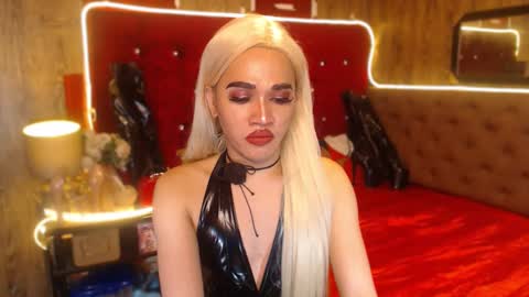 Snapshot of urcumgirlasiants chatting on 01/15/25, 06:29 KENDALL online show from 01/15/25, 06:29