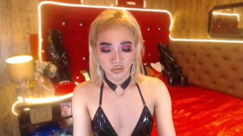 Snapshot of urcumgirlasiants chatting on 01/17/25, 01:24 KENDALL online show from 01/17/25, 01:24